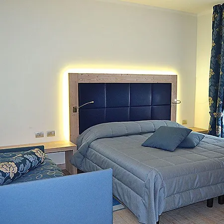 Monte Giove Hotel 2*