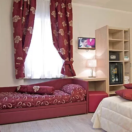 Monte Giove מלון 2*